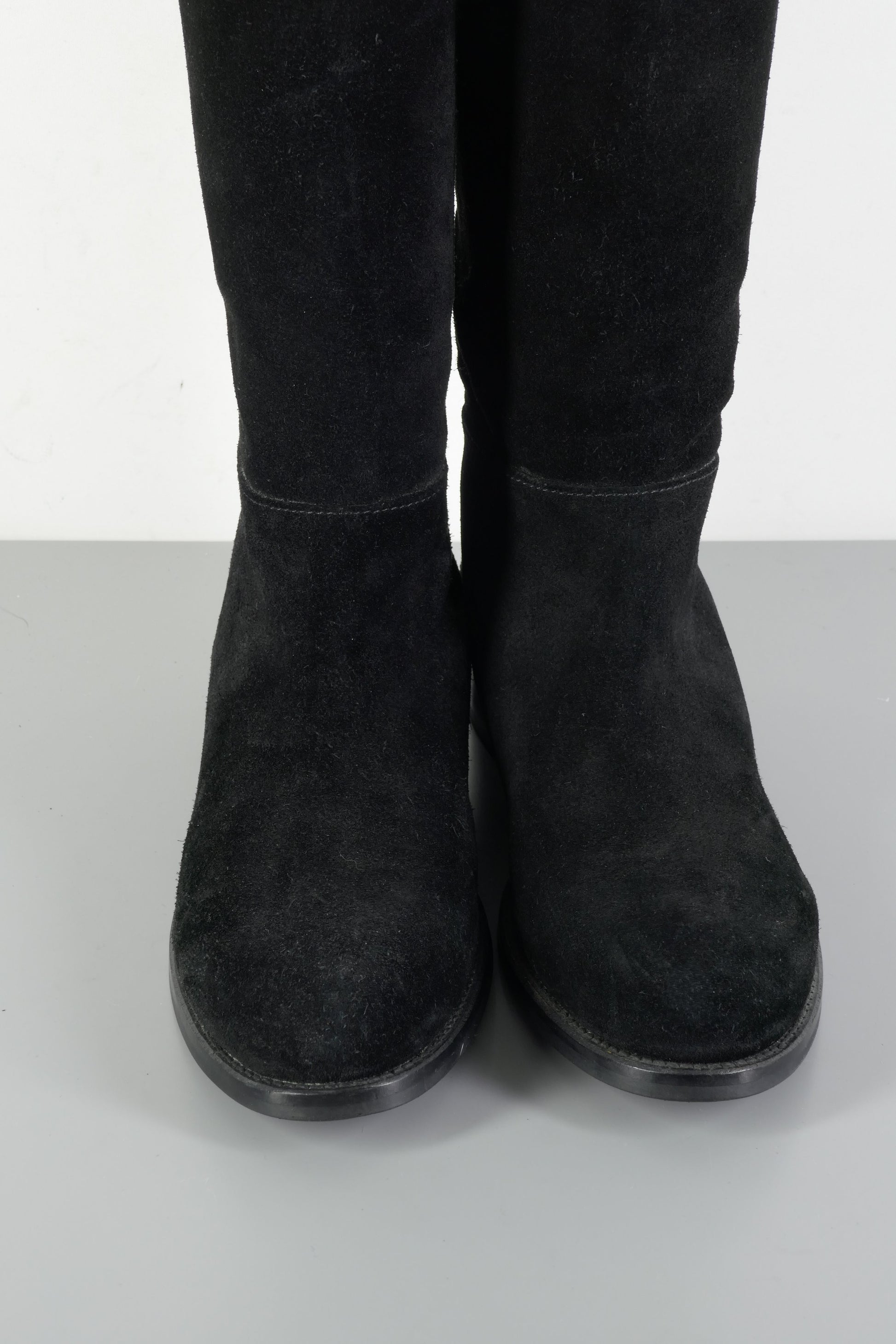 BUUTS Lola Cruz Overknees Wildleder schwarz 223061-7