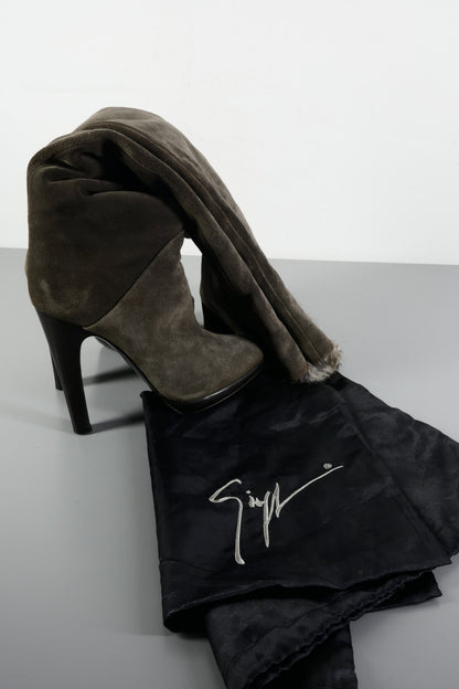 BUUTS Giuseppe Zanotti Hohe Stiefel Wildleder khaki 224014-11