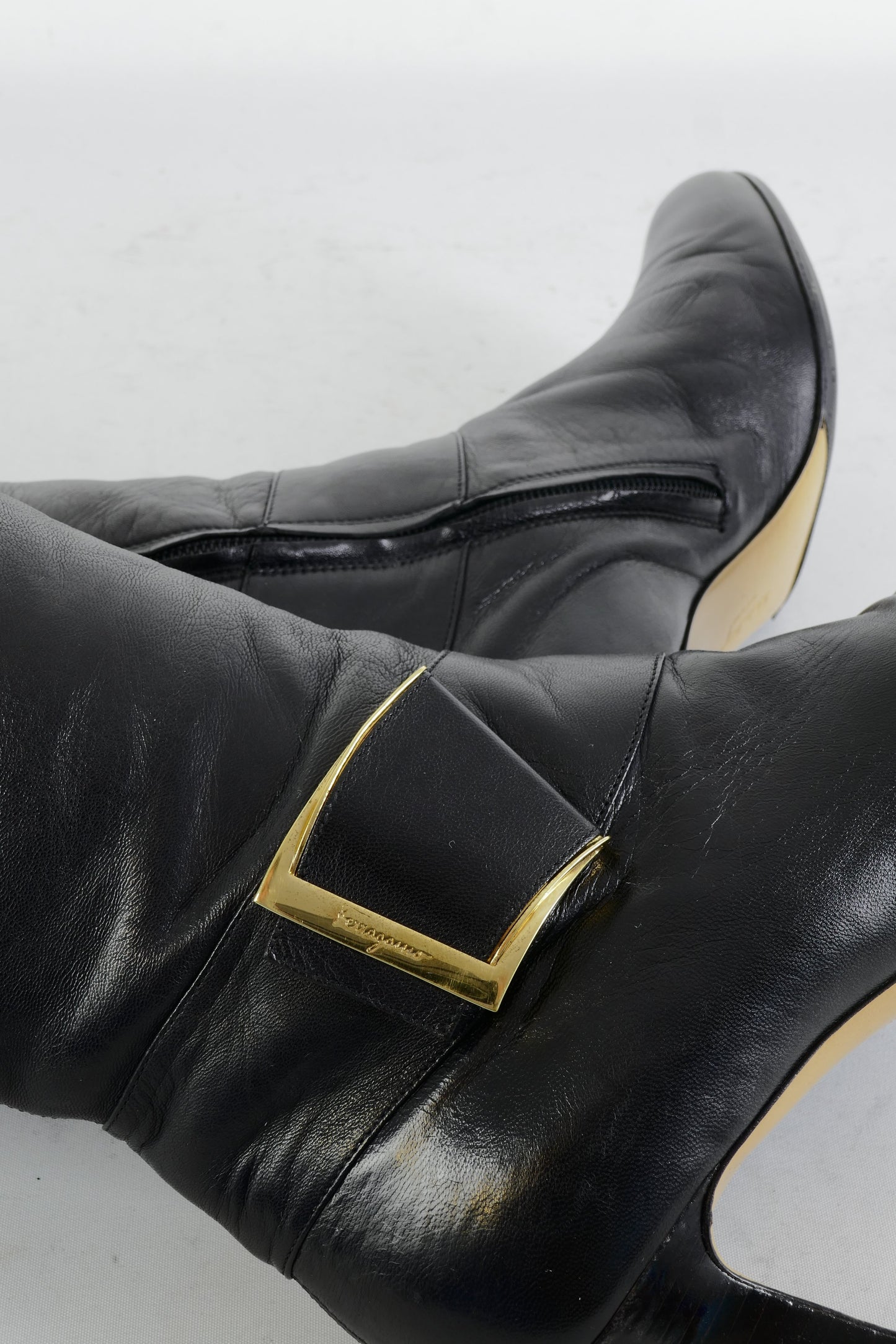 BUUTS Ferragamo Stiefel Leder schwarz 225070-9